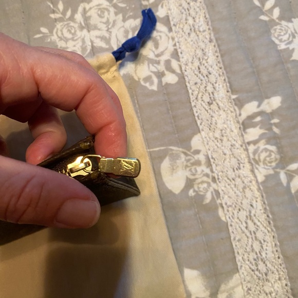 šÆ Authentic Louis Vuitton Toiletry 15 - Picture 6 of 10